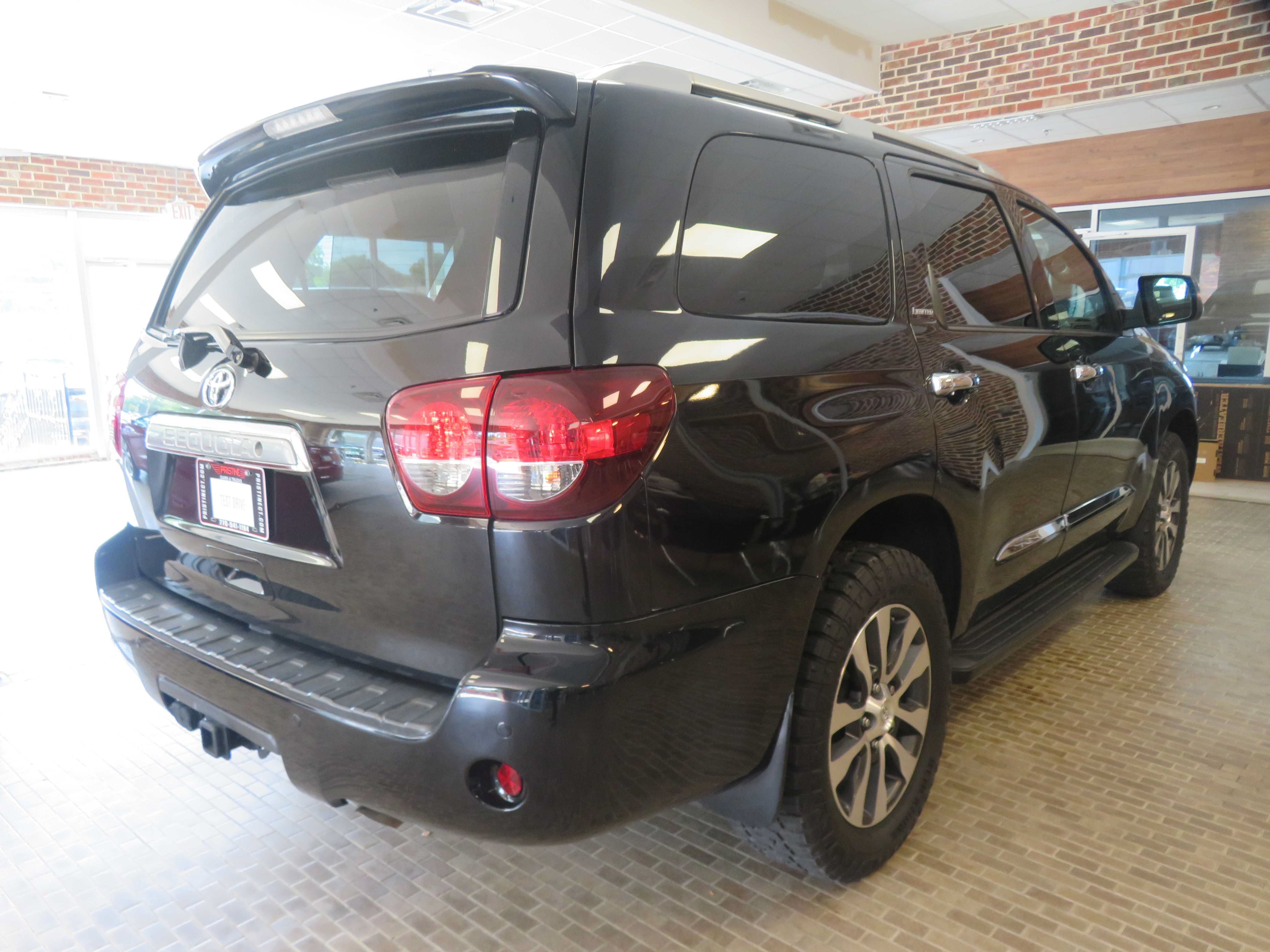 Used 2018 Toyota Sequoia Limited w/ Safety & Convenience Package AWD/4WD image 81