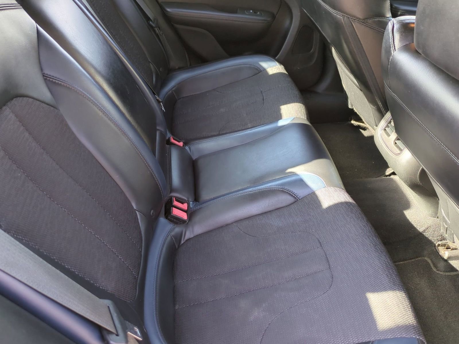 Used 2015 Chrysler 200 S w/ Comfort Group image 24