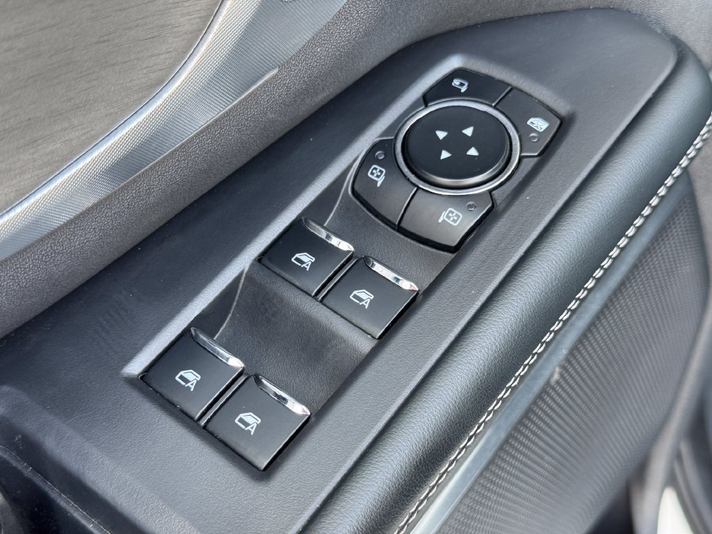 Used 2025 Ford Expedition Max Platinum AWD/4WD image 17