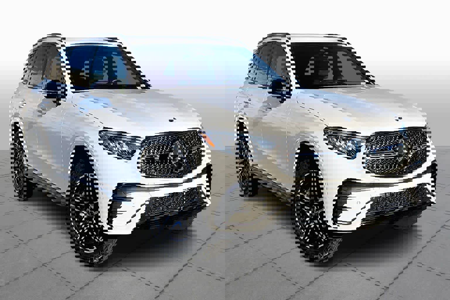 Used 2025 Mercedes-Benz GLC 300 4MATIC image 2