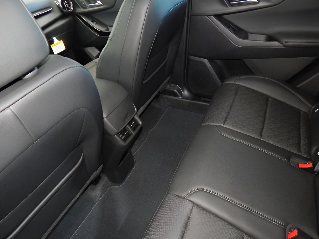 Used 2026 Chevrolet Equinox LT w/ Convenience Package II AWD/4WD image 29