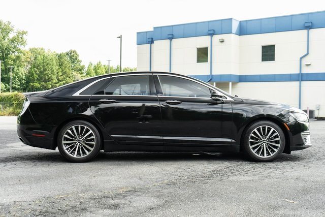 Used 2020 Lincoln MKZ image 12