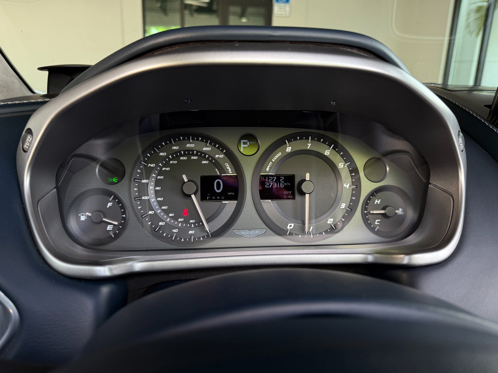 Used 2014 Aston Martin Vanquish Volante RWD image 39
