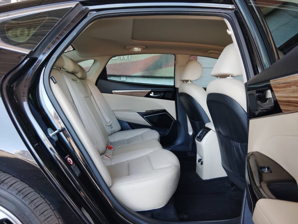 Used 2017 Kia Cadenza Technology FWD image 15