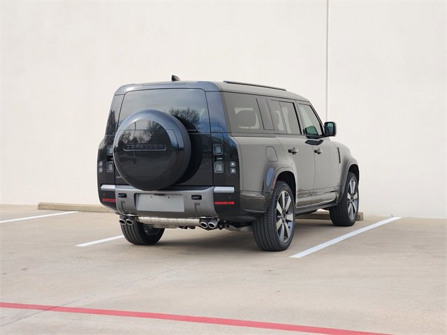 New 2026 Land Rover Defender 130 V8 image 4