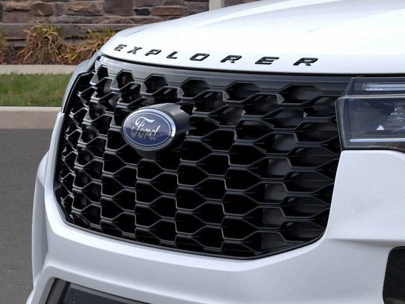 New 2025 Ford Explorer ST-Line w/ Premium Package image 17