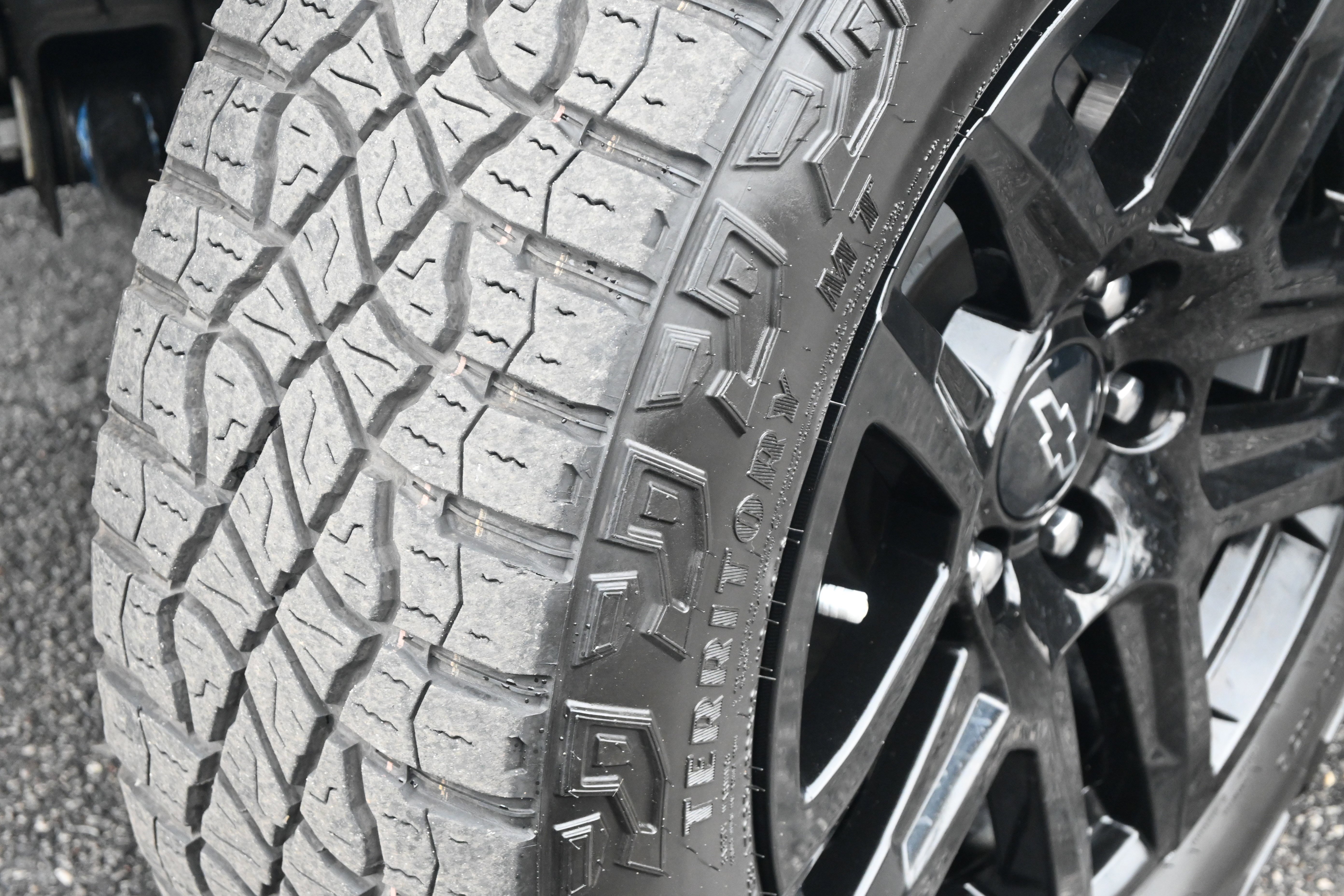 Used 2023 Chevrolet Silverado 1500 LT Trail Boss w/ Protection Package image 14