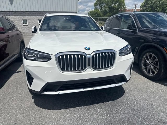 Used 2024 BMW X3 xDrive30i w/ Convenience Package AWD/4WD image 3