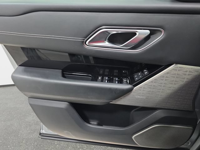 Used 2018 Land Rover Range Rover Velar R-Dynamic SE AWD/4WD image 26