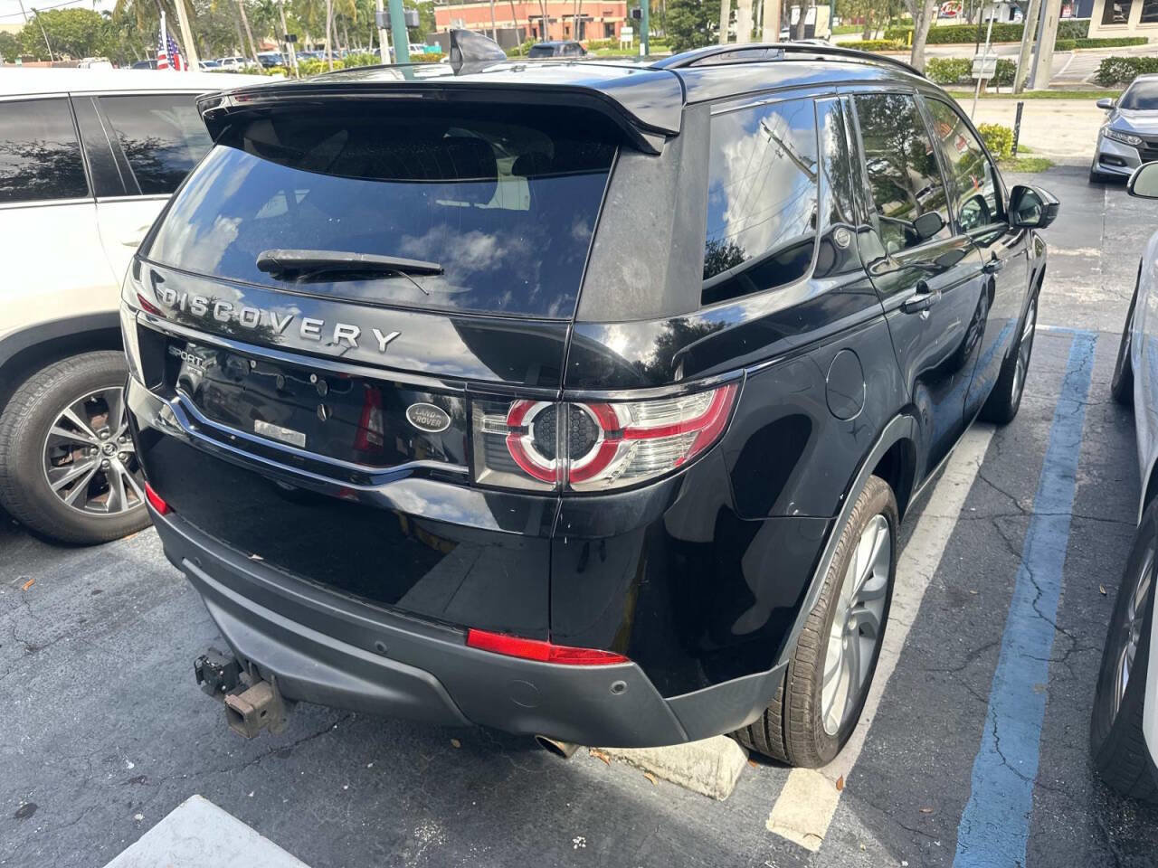 Used 2017 Land Rover Discovery Sport HSE AWD/4WD image 6