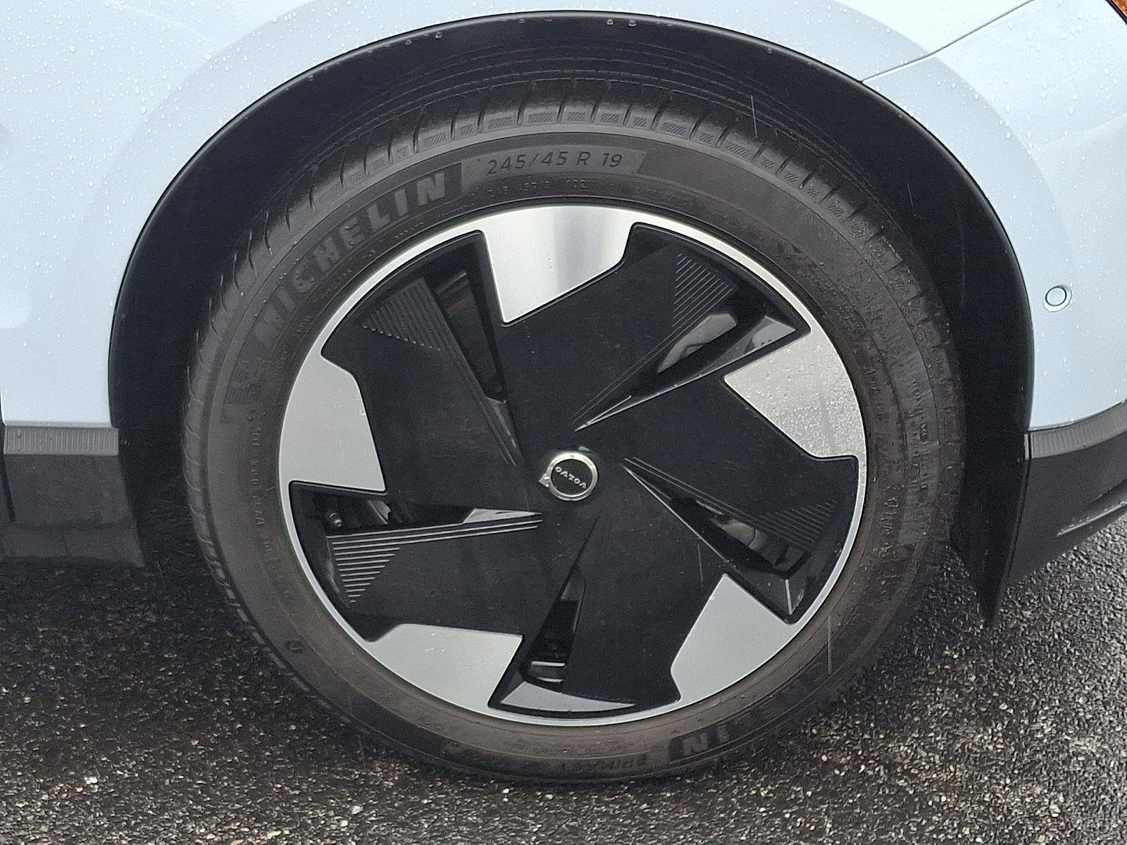 Certified 2025 Volvo EX30 Ultra w/ Protection Package Premier image 8