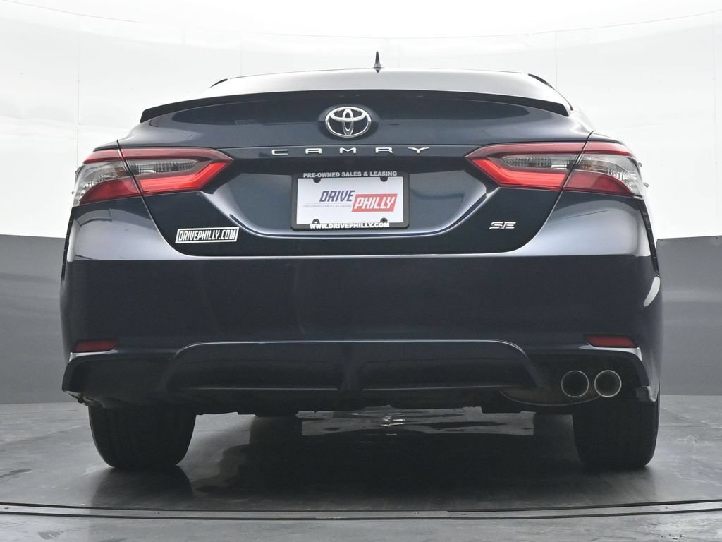 Used 2021 Toyota Camry SE FWD image 29