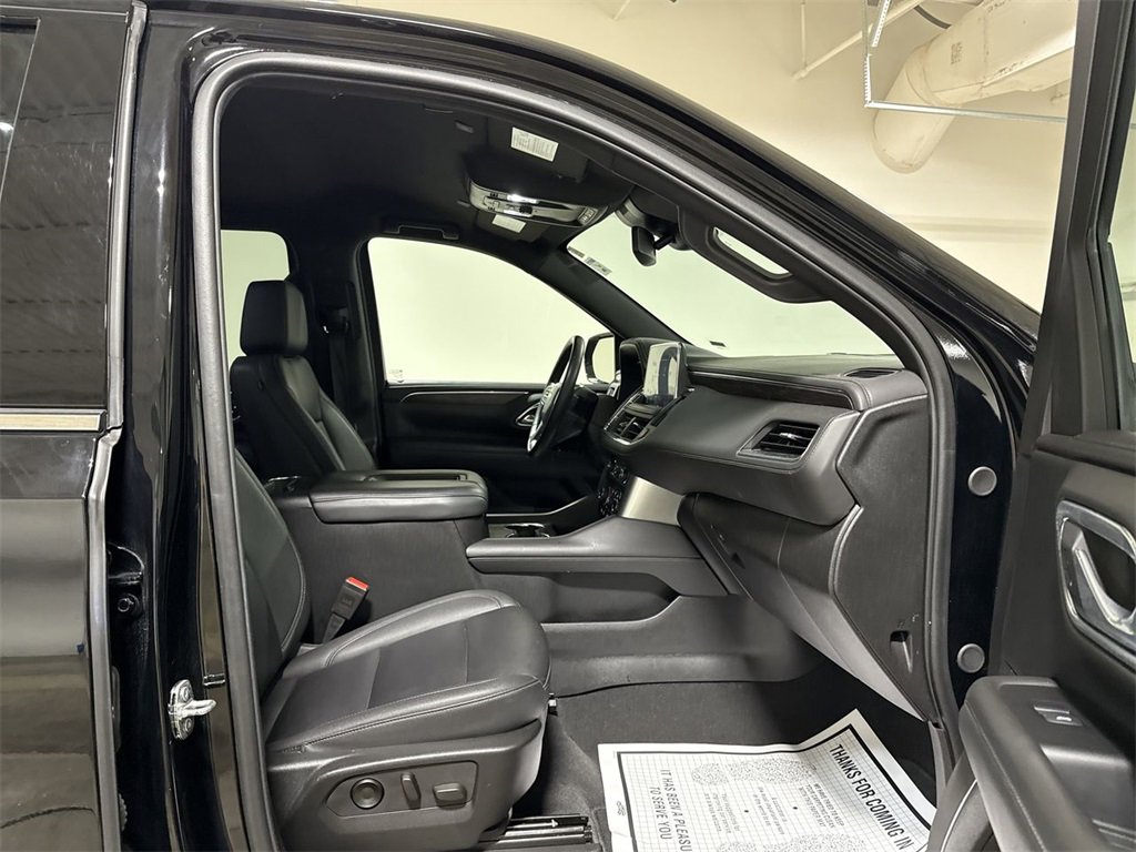 Used 2024 Chevrolet Suburban LT image 22