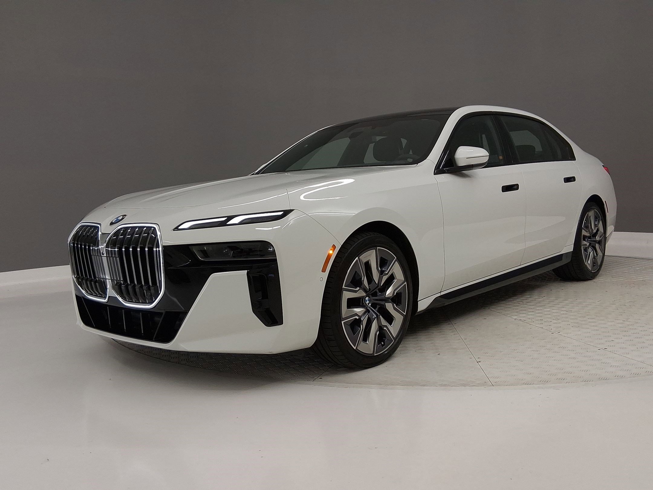 Certified 2023 BMW 740i 740i image 32