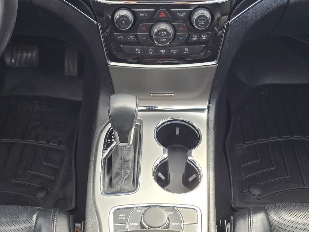 Used 2019 Jeep Grand Cherokee Limited w/ Luxury Group II AWD/4WD image 13