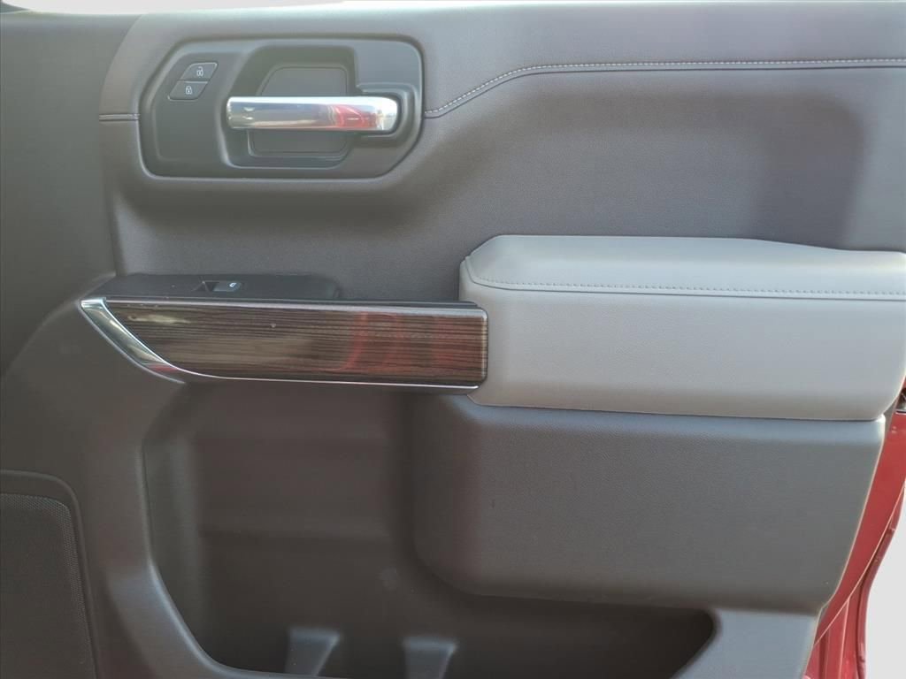 Used 2022 Chevrolet Silverado 1500 LT Trail Boss image 9