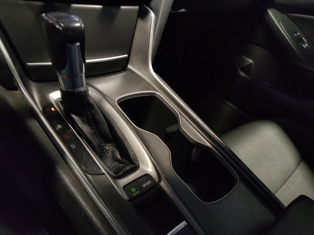 Used 2018 Honda Accord Sport image 26