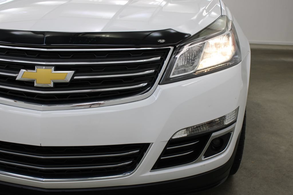 Used 2017 Chevrolet Traverse Premier FWD image 8