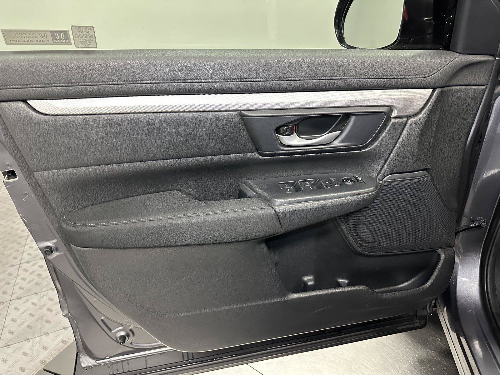 Used 2020 Honda CR-V LX image 20