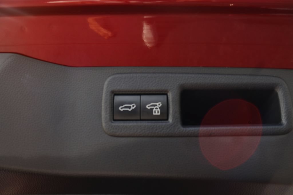 Certified 2022 Toyota Venza LE AWD/4WD image 18