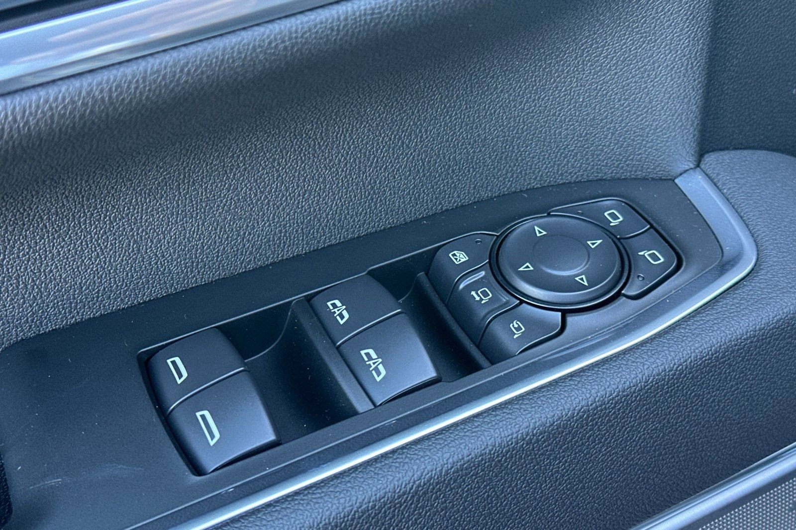 New 2026 Chevrolet Silverado 2500 High Country w/ Max Trailering Package image 11