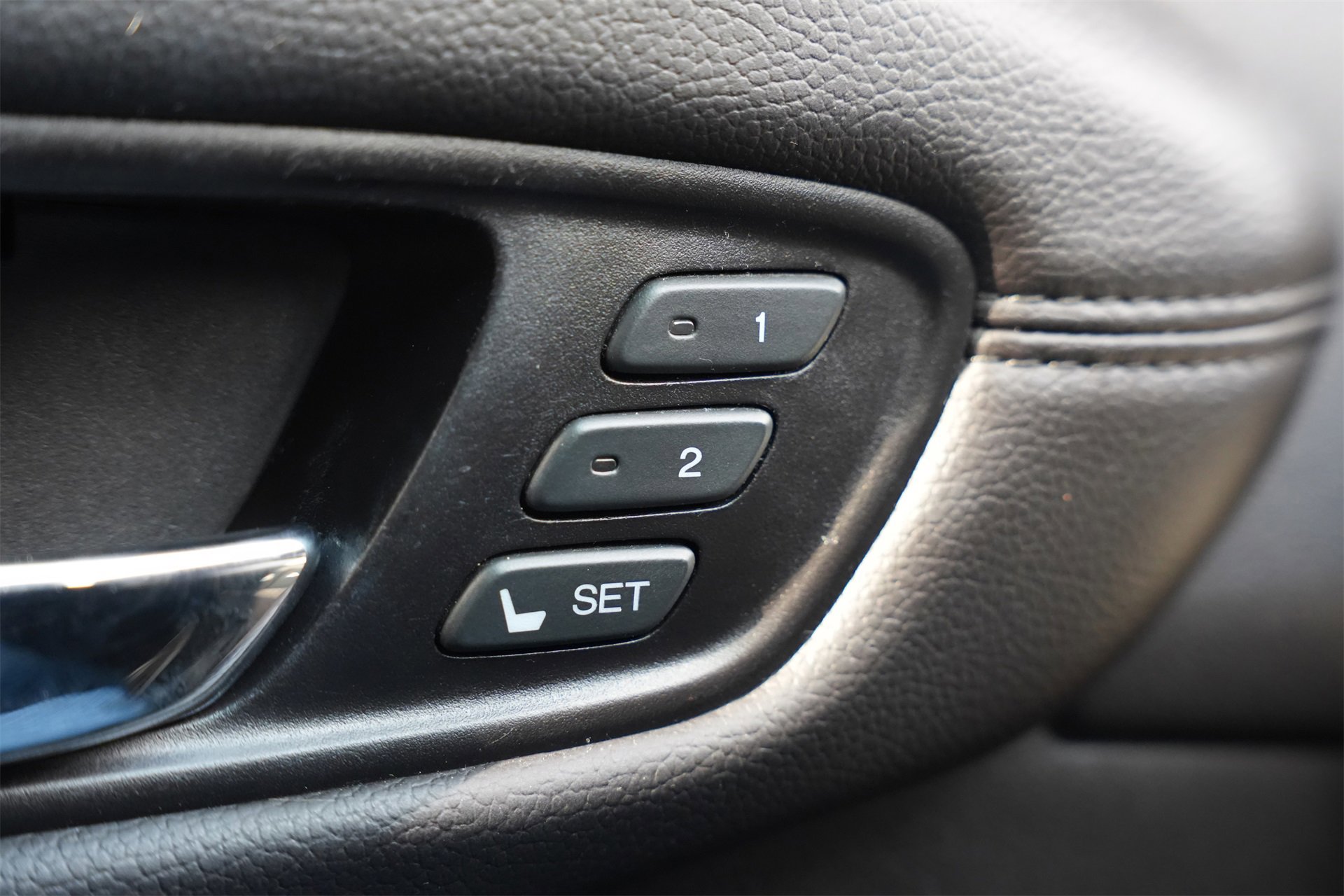 Used 2014 Acura RDX FWD w/ Technology Package image 16