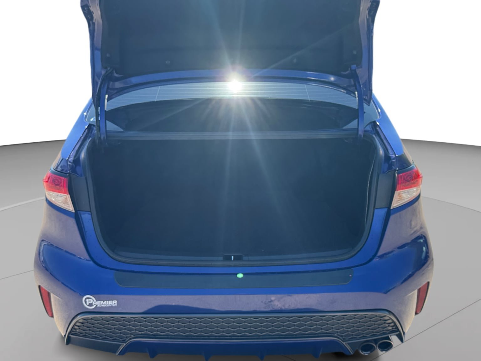 Used 2020 Toyota Corolla SE w/ Carpet Mat Package (TMS) FWD image 19