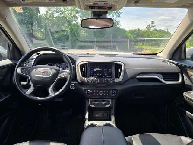Used 2023 GMC Terrain Denali w/ Denali Premium Package AWD/4WD image 16