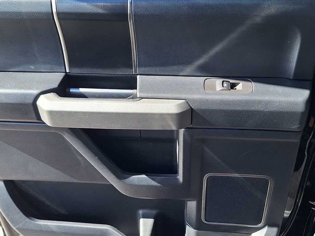 Used 2018 Ford F150 Raptor w/ Equipment Group 802A Luxury image 14