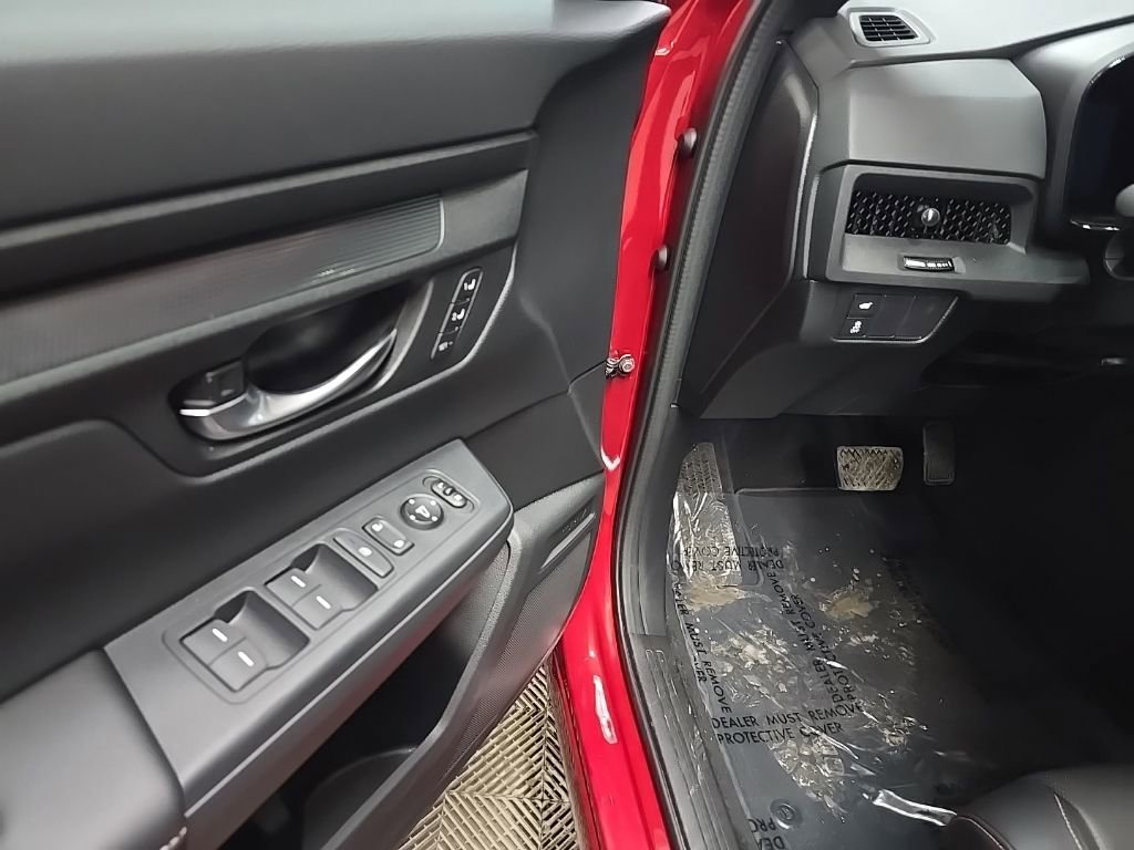 Used 2025 Honda CR-V Sport-L image 28