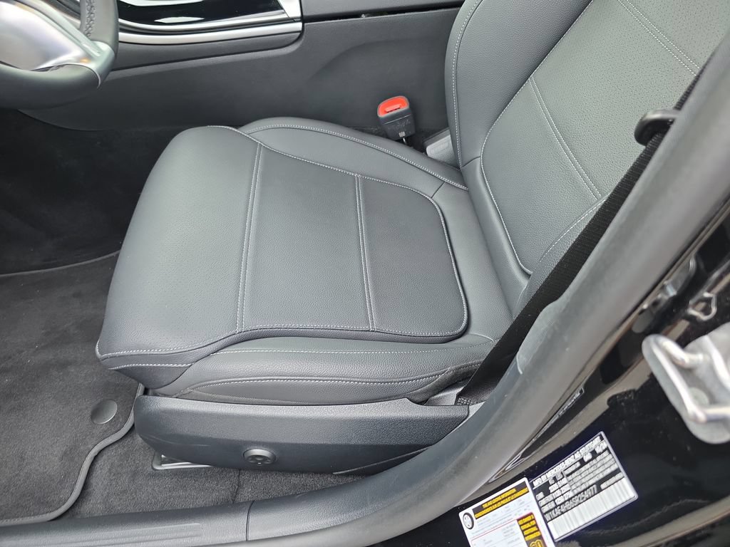 Certified 2025 Mercedes-Benz C 300 4MATIC Sedan image 20