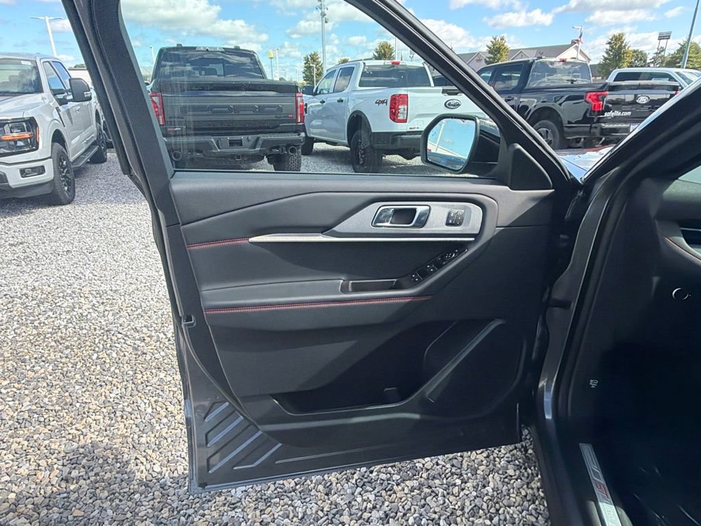 New 2027 Ford Explorer ST-Line w/ Premium Package AWD/4WD image 21