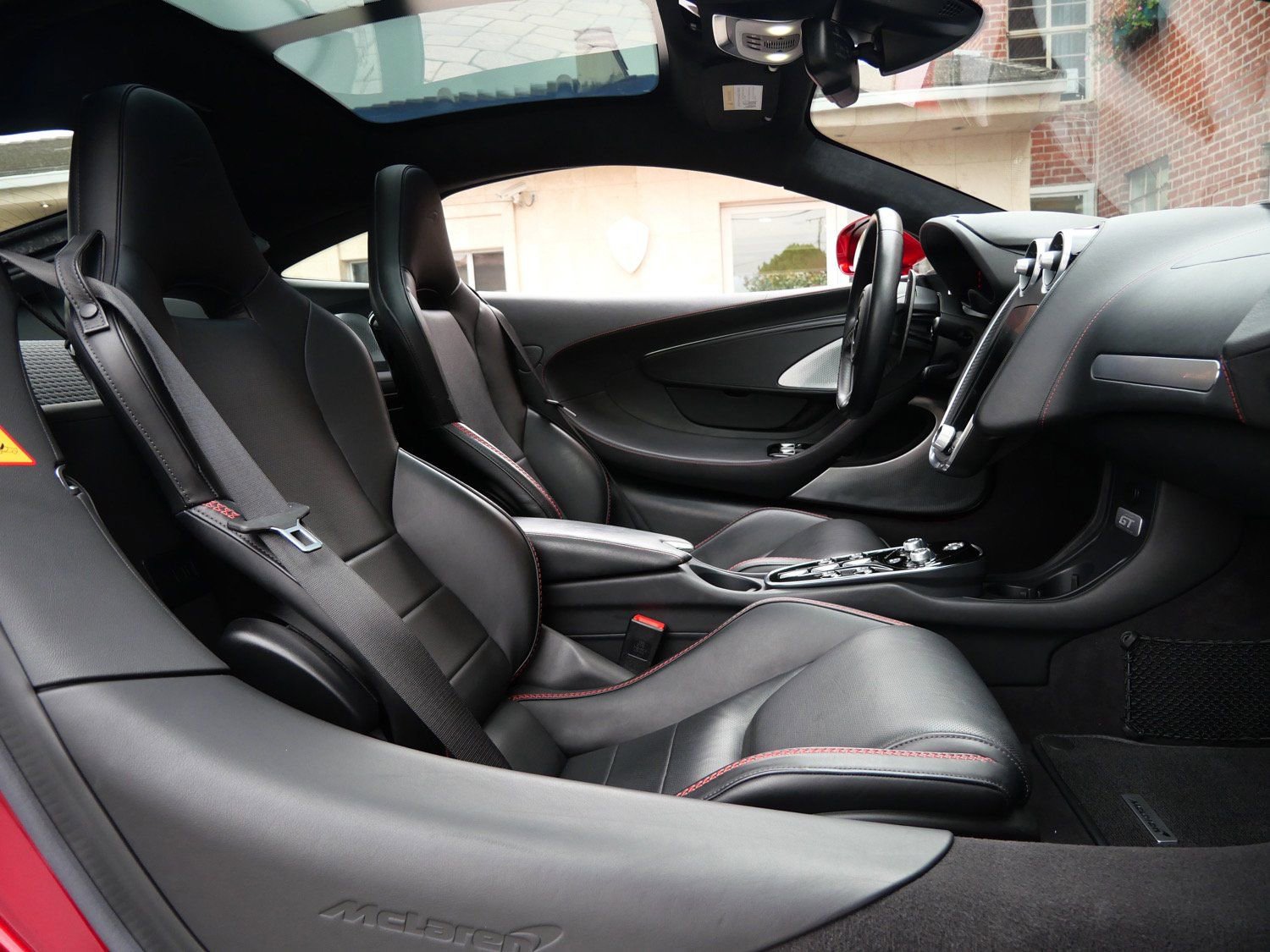 Used 2022 McLaren GT image 11