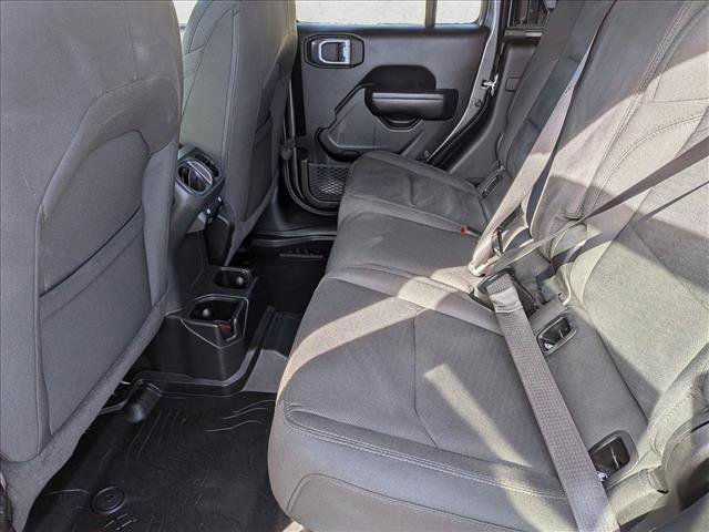 Used 2022 Jeep Gladiator Willys image 17