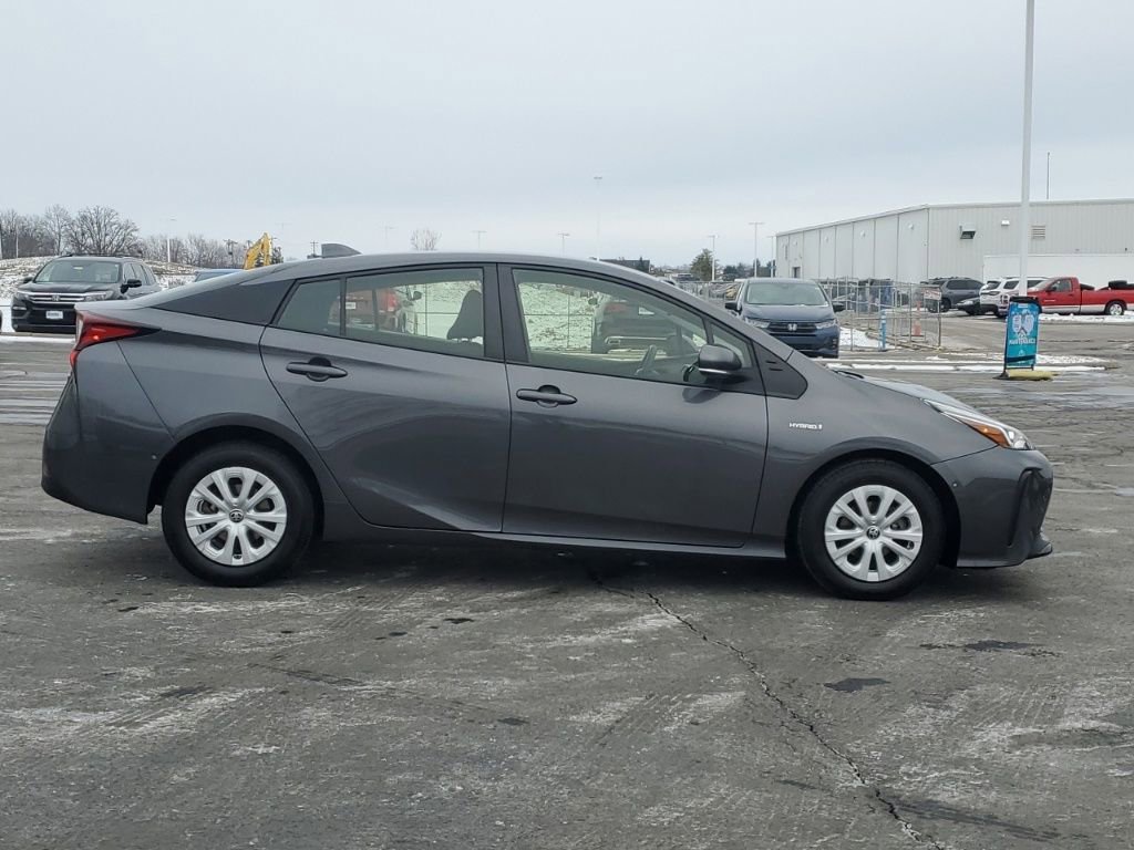 Used 2021 Toyota Prius LE image 10