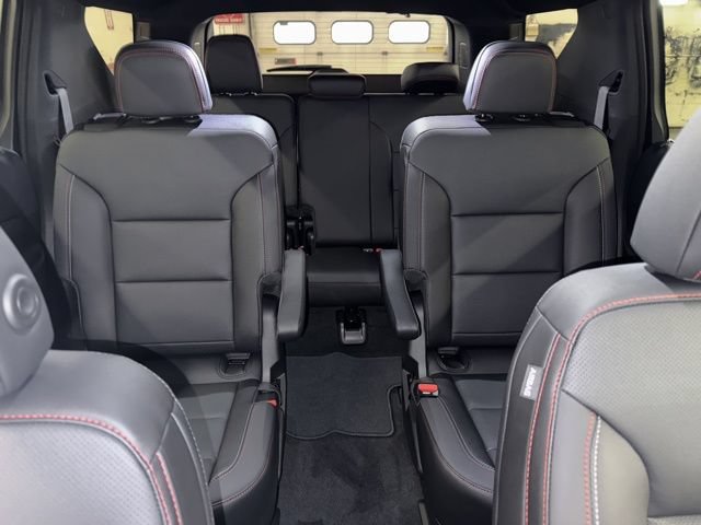 New 2026 Chevrolet Traverse Z71 w/ Enhanced Driving Package AWD/4WD image 30