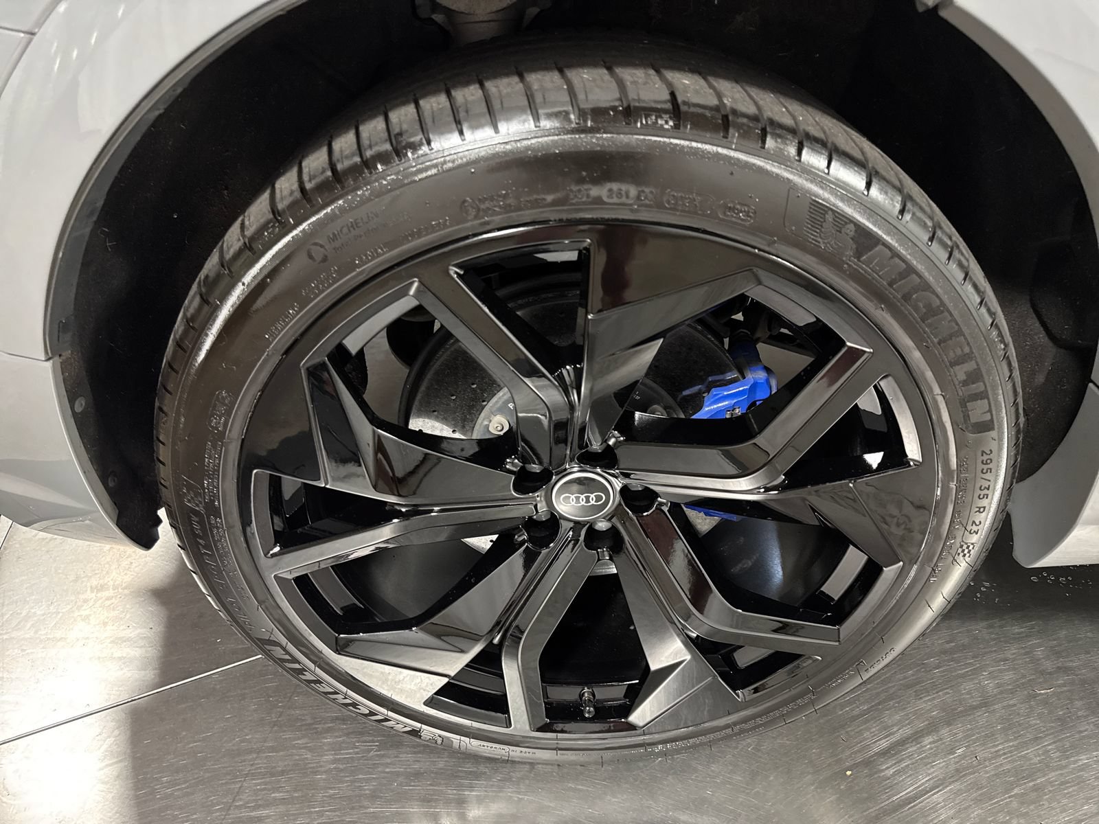 Used 2022 Audi RS Q8 AWD/4WD image 13