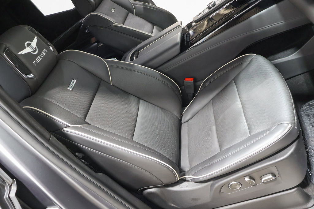 Used 2023 Cadillac Escalade Premium Luxury image 46