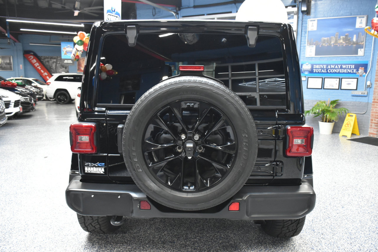 Used 2021 Jeep Wrangler Unlimited Sahara w/ Cold Weather Group image 7