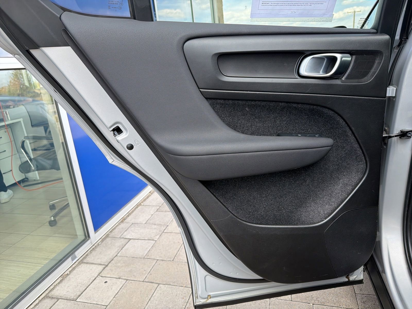 Used 2023 Volvo C40 Recharge Core w/ Climate Package AWD/4WD image 21