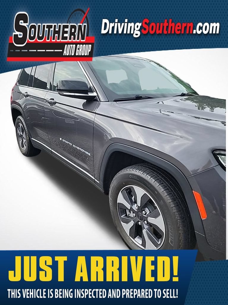 Used 2022 Jeep Grand Cherokee Limited 4xe AWD/4WD image 1