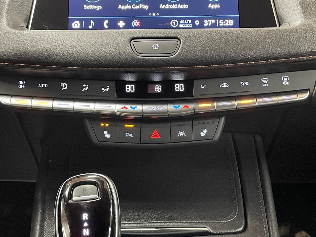 Used 2023 Cadillac XT4 Sport w/ Cold Weather Package AWD/4WD image 31