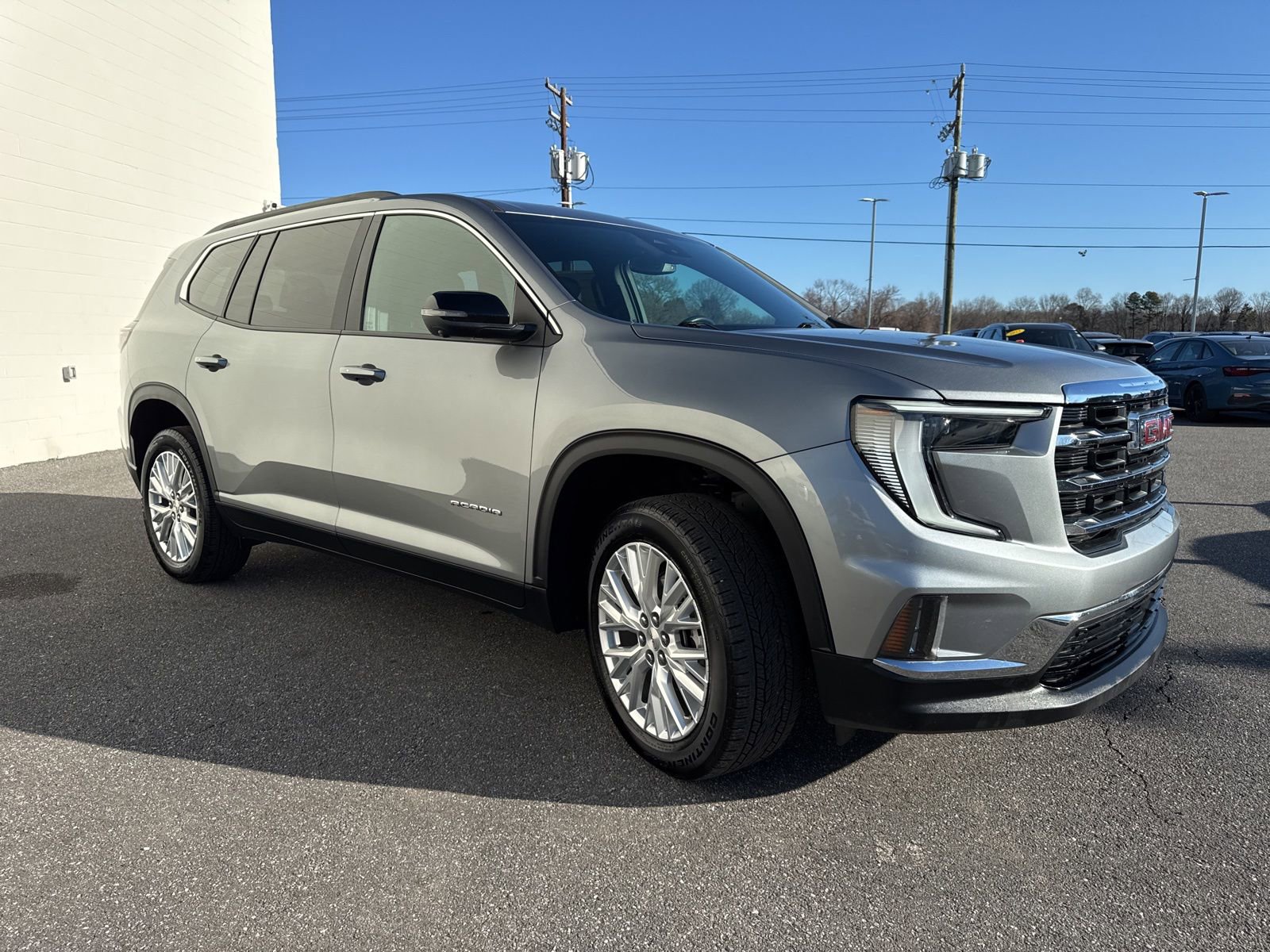 Used 2024 GMC Acadia Elevation w/ Luxury Package image 3