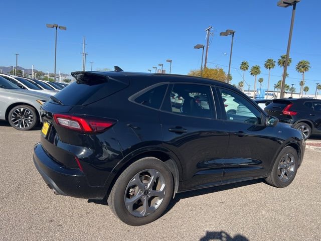 Used 2023 Ford Escape ST-Line image 4