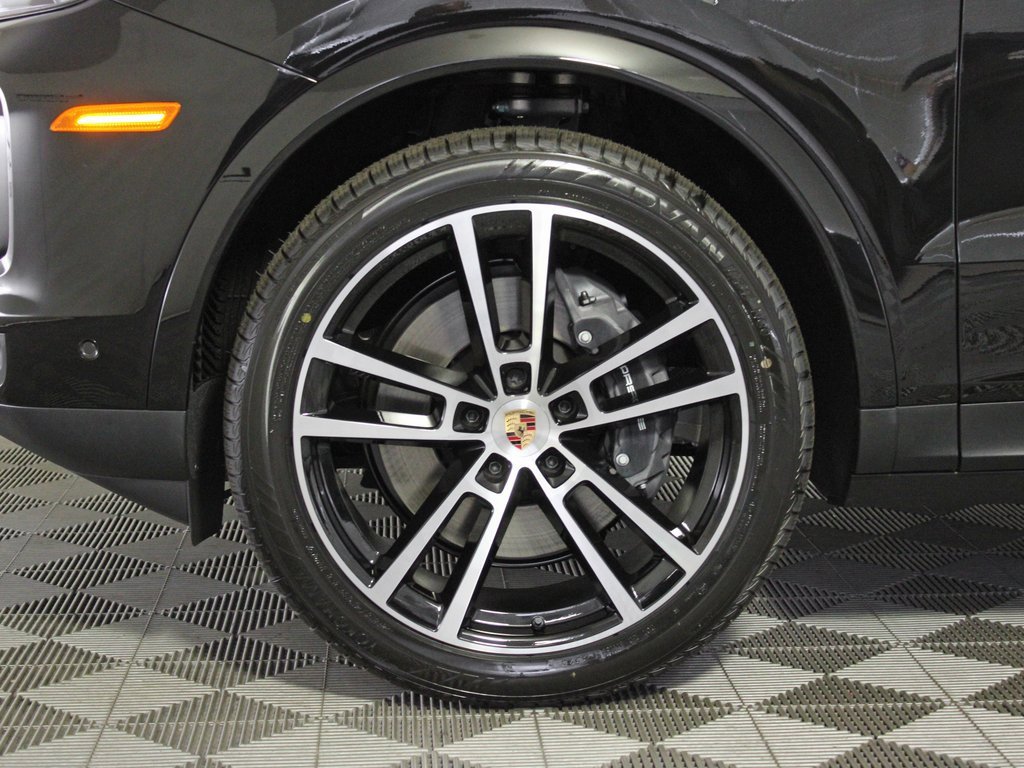 New 2026 Porsche Cayenne image 40