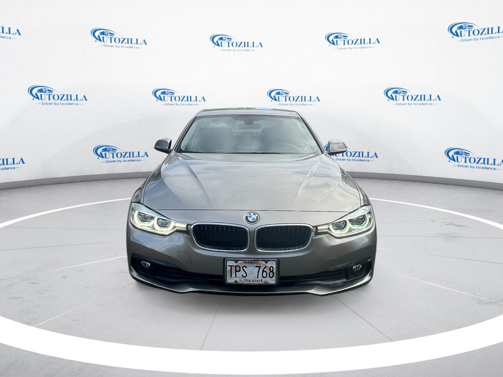 Used 2018 BMW 320i Sedan RWD image 8
