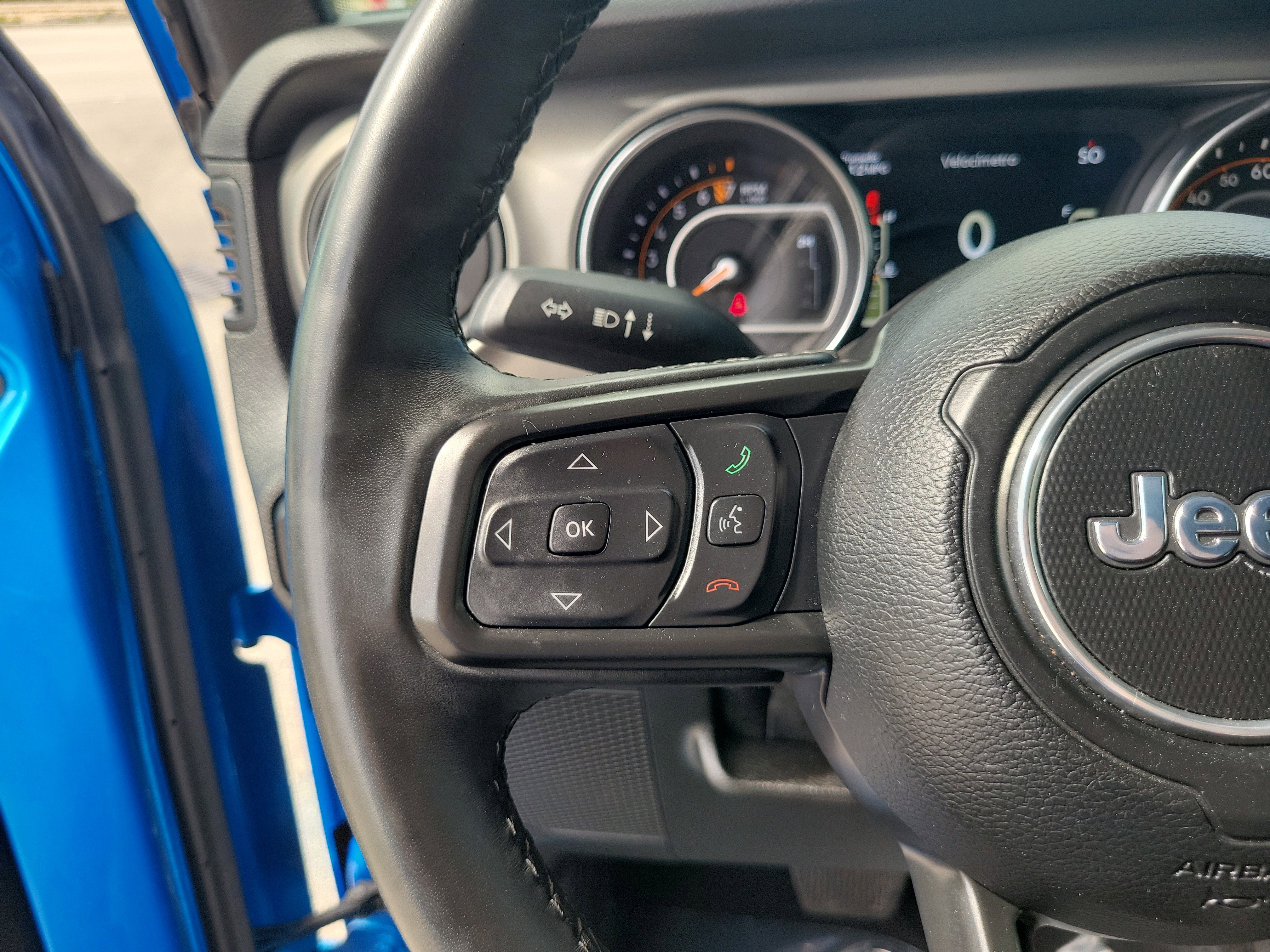 Used 2021 Jeep Gladiator Sport image 17