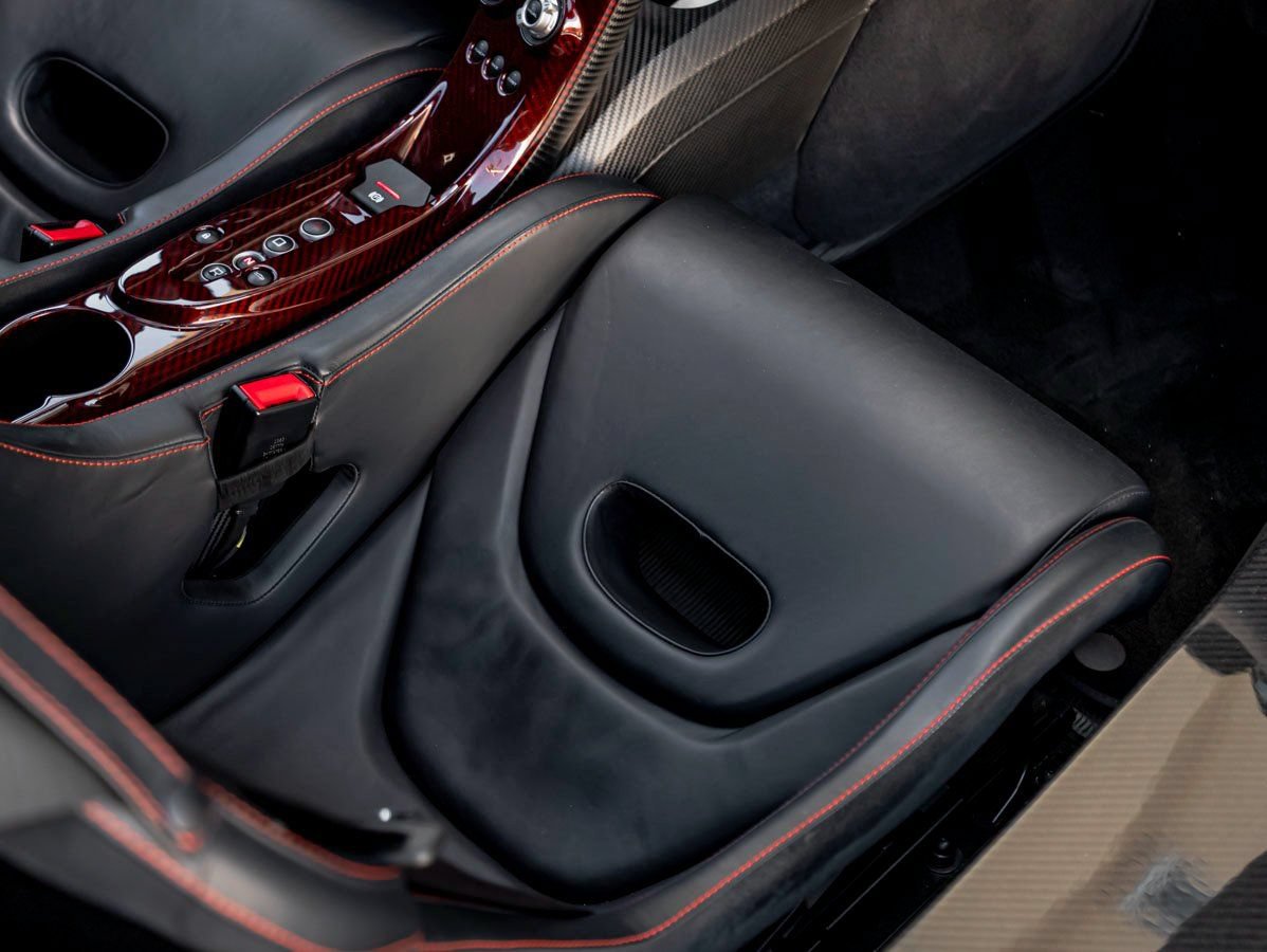 Used 2015 McLaren P1 RWD image 23