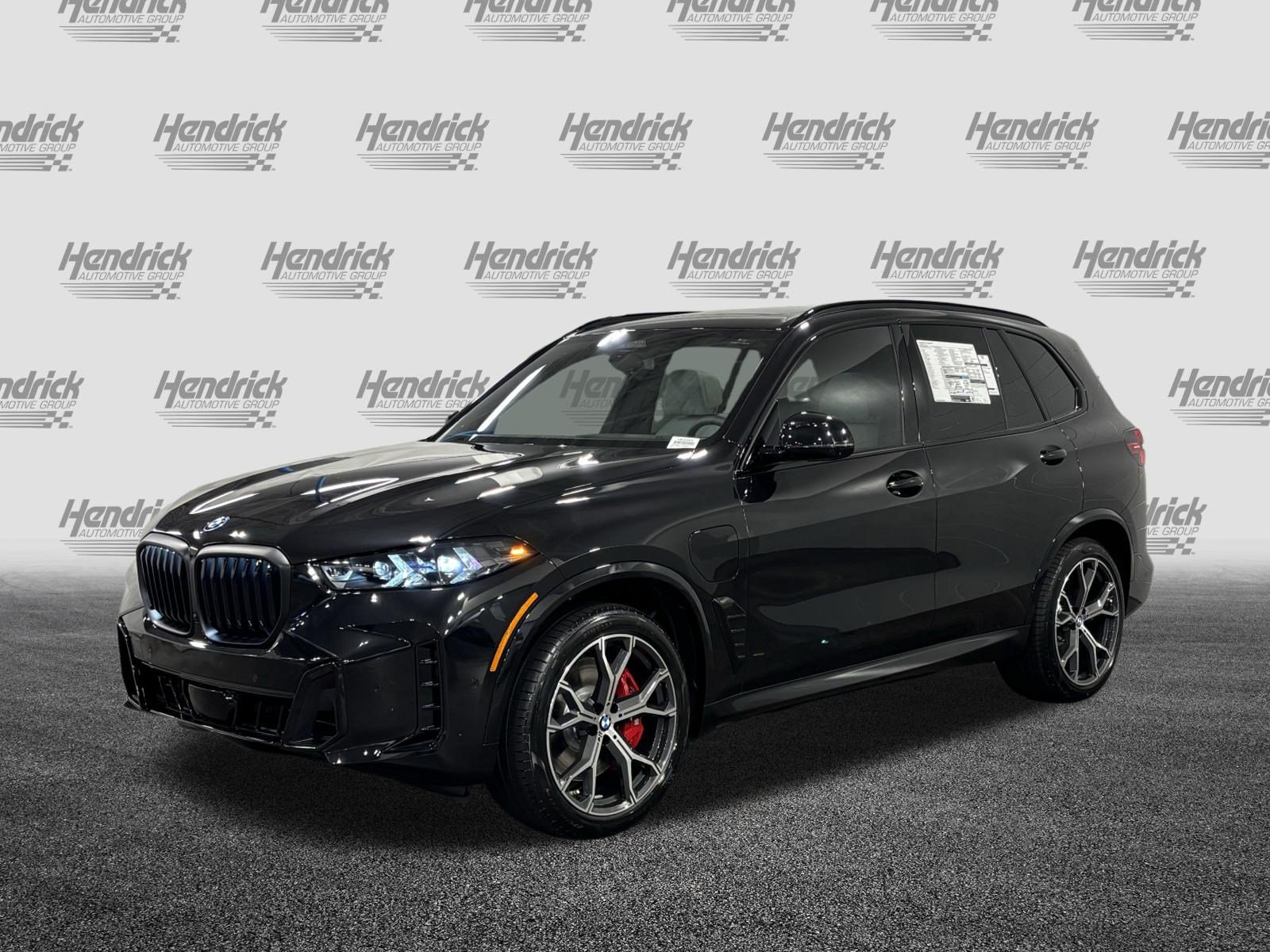 New 2026 BMW X5 xDrive50e w/ M Sport Package AWD/4WD image 3