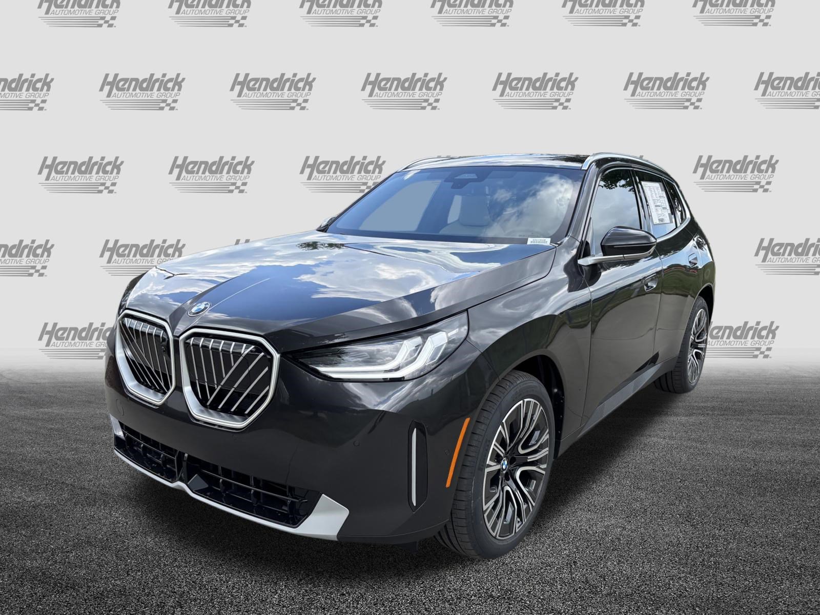 Used 2025 BMW X3 xDrive30i w/ Premium Package image 5